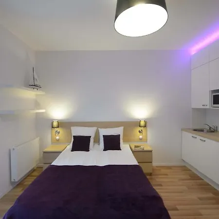 Karawela - Nadmorski Dwor