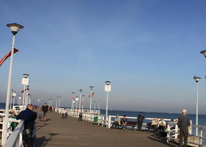 Karawela - Nadmorski Dwor *