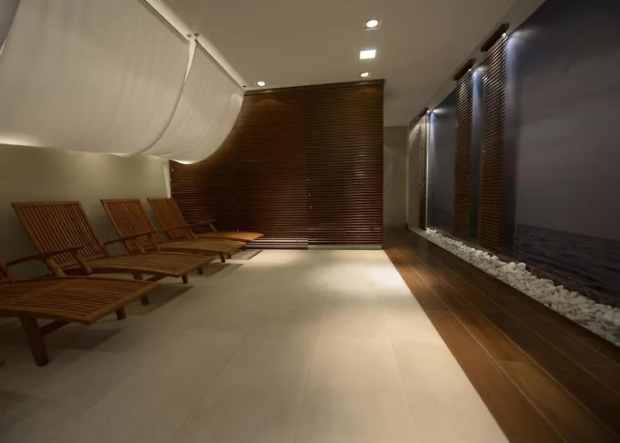 Karawela - Nadmorski Dwor *